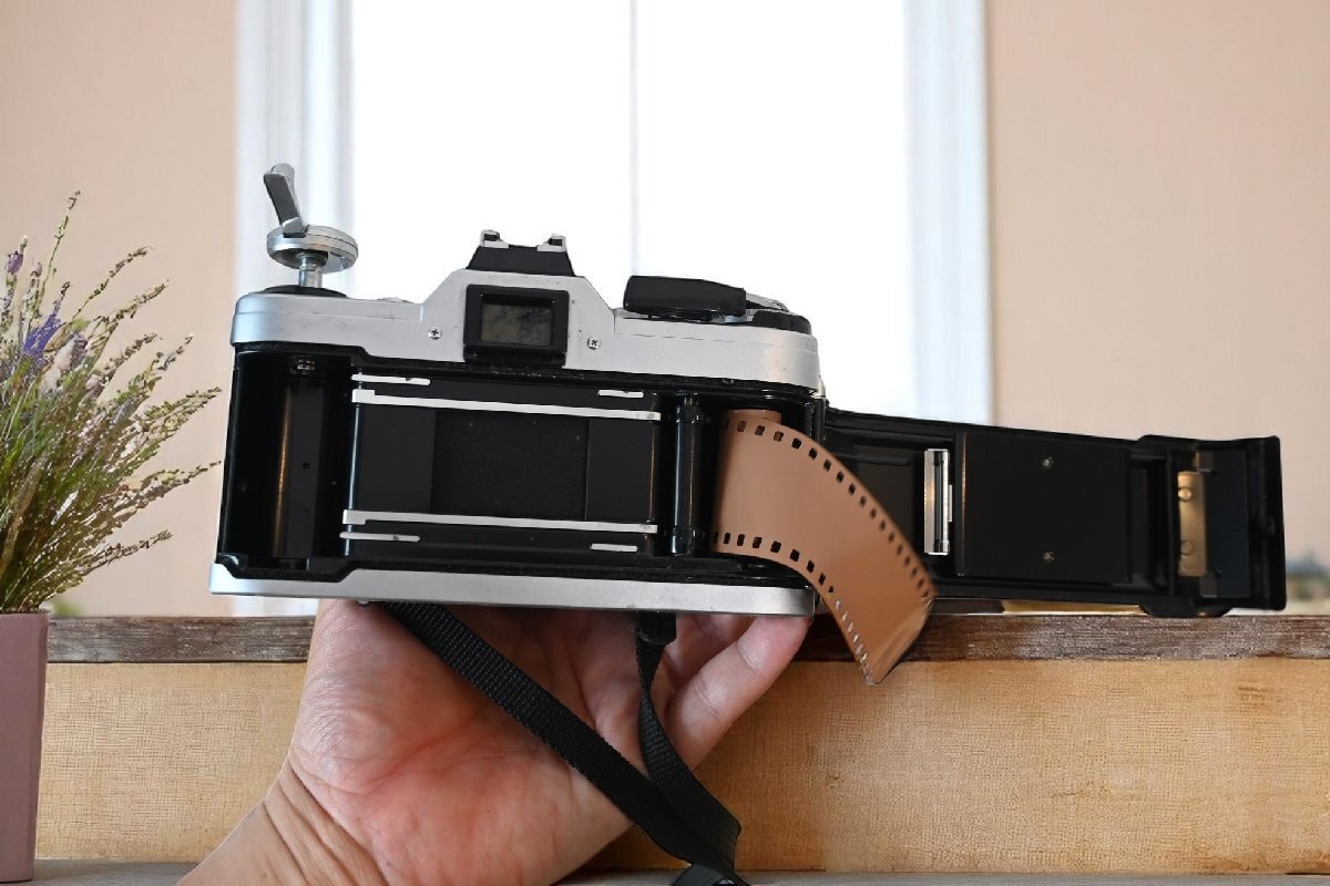 ○CANON/キヤノンAE-1　一眼レフカメラ　50ｍｍｆ1.8 古道具のgplus広島 2506ｋ