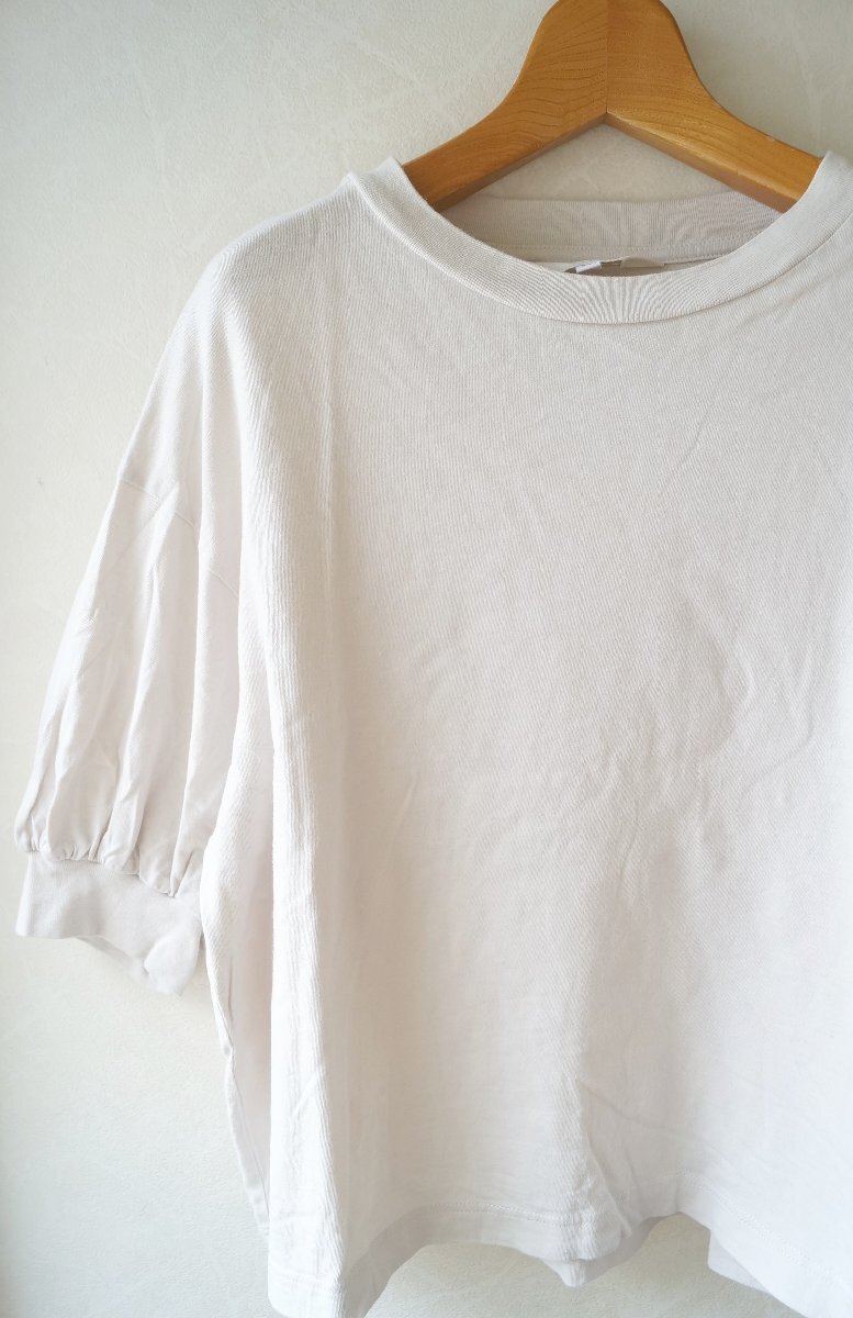 ★送料無料!! To b. by agnes b.（アニエスベー）*バックロゴTシャツ アイボリー38*古著のgplus広島　2506t1
