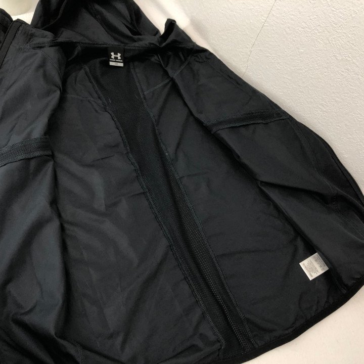 UNDER ARMOUR アンダーアーマー UAライト ウェイトフルジップ フーディー パーカー SIZE: SM ブラック MH632025060304