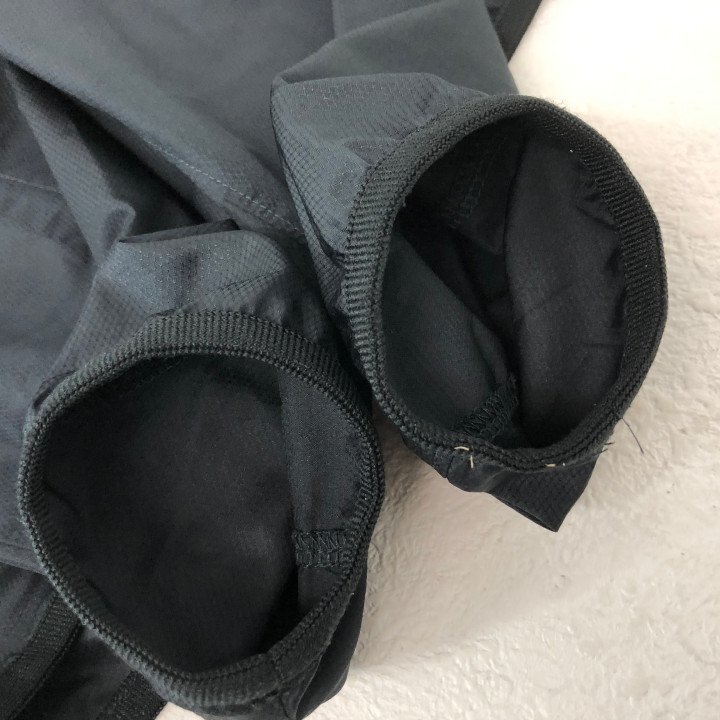 UNDER ARMOUR アンダーアーマー UAライト ウェイトフルジップ フーディー パーカー SIZE: SM ブラック MH632025060304