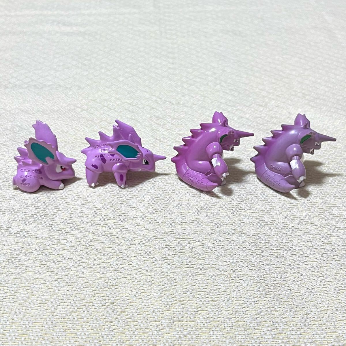 ニドラン♀ ニドリーナ ニドクイン L3ミラー 1ED モンコレ ニドラン♀♂ ニドリーナ ニドクイン ニドリーノ