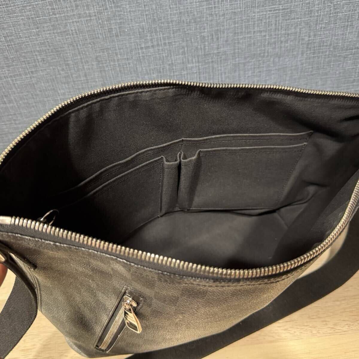 国内発送ヴィトン ミック メッセンジャー ・グラフィット 使用少 LOUIS VUITTON ルイヴィトン ダミエ グラフィット ミック