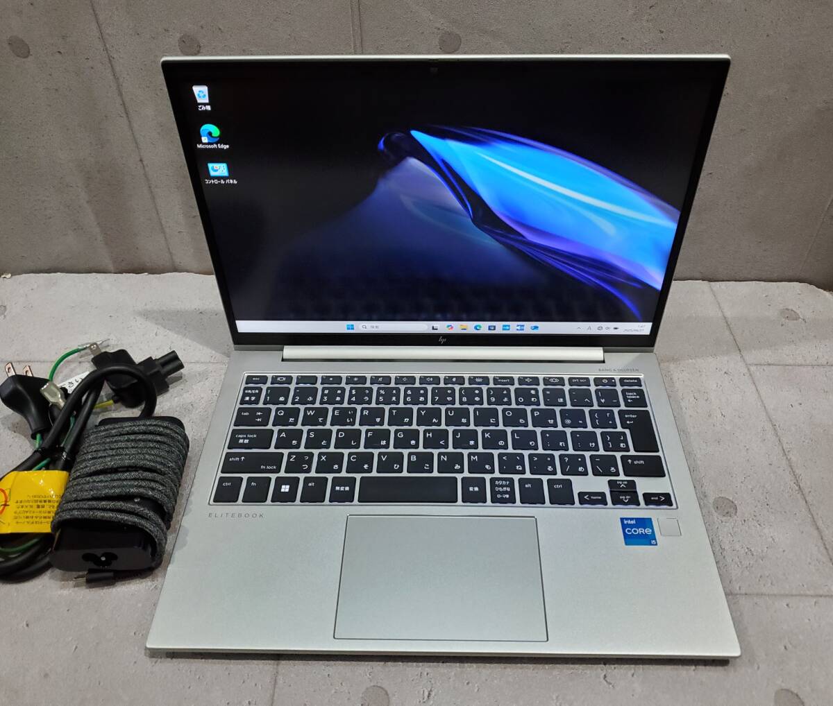 HP EliteBook 830 G10 / Core i5-1335U / 256GB / 16GB / Windows11 Pro / LTE