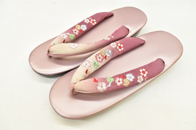 1円 草履 2點 ウレタン 刺繍 カジュアル 著物 お灑落 和裝小物 同梱可 【kimonomtfuji】 49312