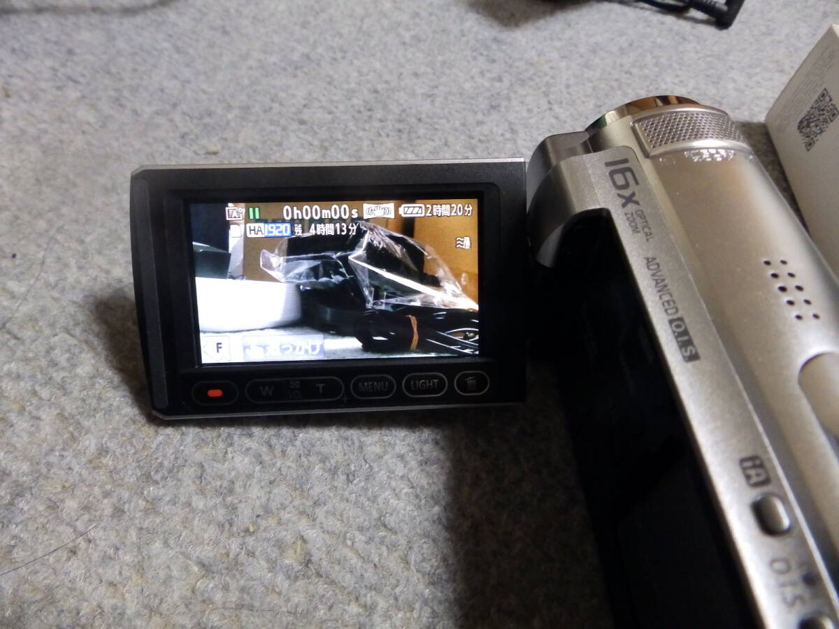 ★☆Panasonic 充電器 VSK0696+バッテリーVW-VBG130(2時間20分） パナソニック ビデオカメラ用 動作確認(rèn)済み 送料無料☆★