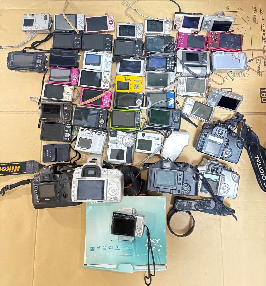  キヤノンニコン、エクシリム、パナソニック、ルミックス、ペンタックス、フジフイルム、サンヨー、ソニー、リコー、スタフ 46點のジャンク