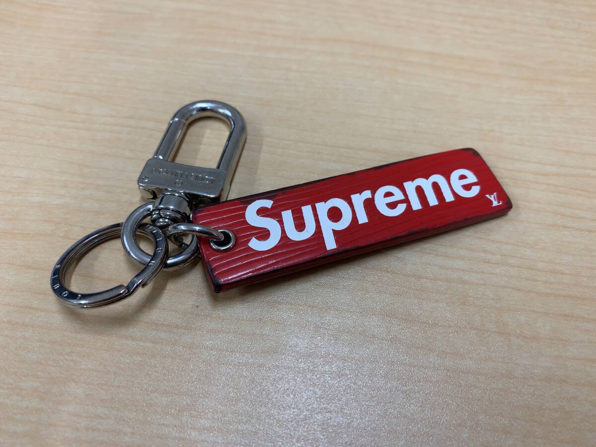 【中古品】Louis Vuitton ルイヴィトン Supreme シュプリーム キーホルダー MP2074 LV ヴィトン コラボ アクセサリー 小物 F250606