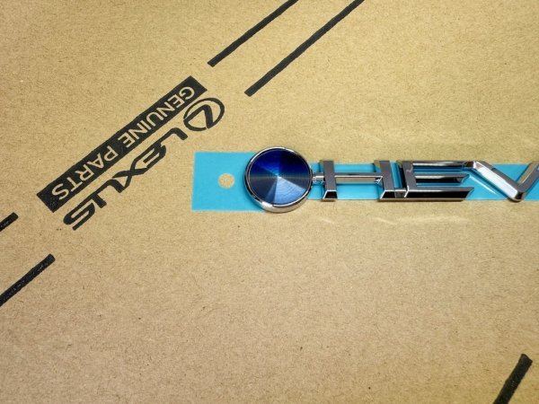 ★偽物にご注意★カローラスポーツ★HEVエンブレム★トヨタ純正部品★
