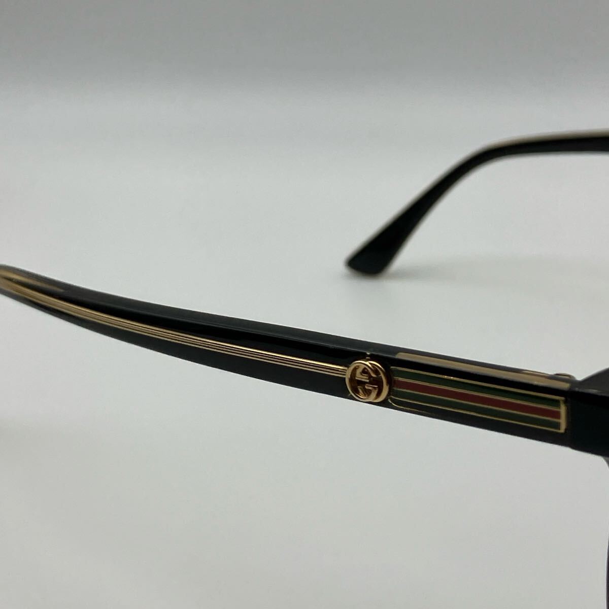 Gucci　グッチ　サングラス　0376S 001 54□17 140　