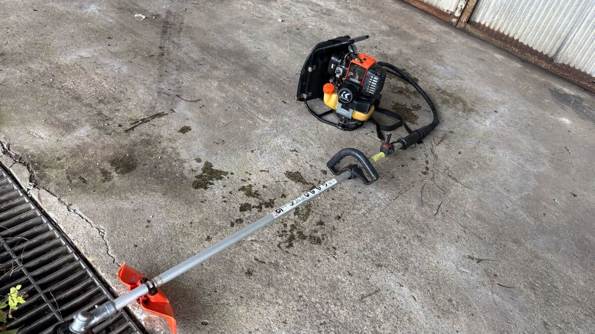 草刈機(jī)(共立RMA315)30ccのプロ用マシン！圧倒的パワーを體感して下さい！下記の整備を行っております。