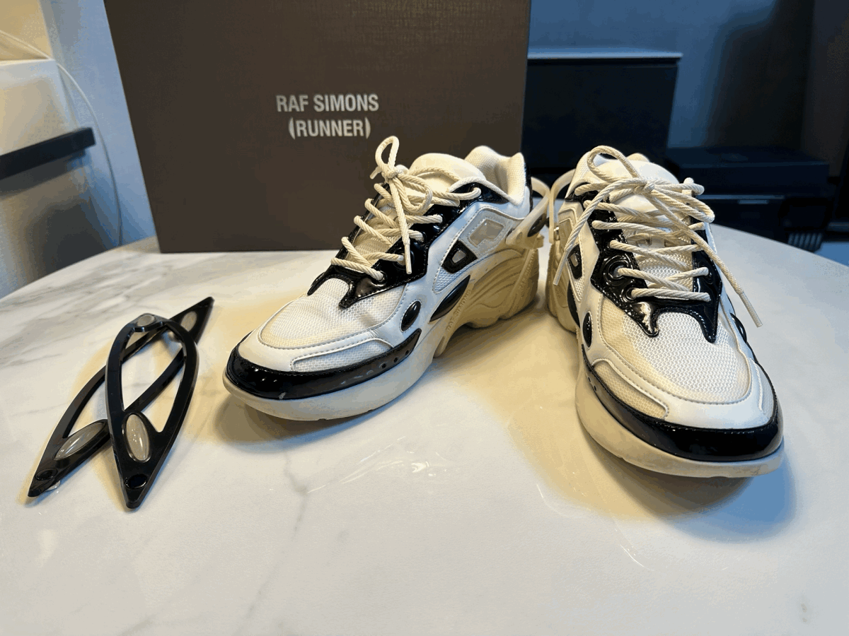 【極美品】RAF SIMONS ラフシモンズ RUNNERランナー41size ベージュ×ブラック スニーカー サイズ26cm アディダス　adidas sneaker