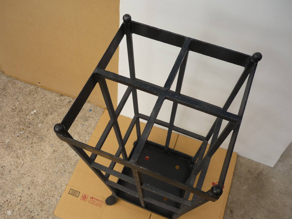 アイアン　スチール　アンティーク　傘立て　７４Cm　中古　②　_画像4