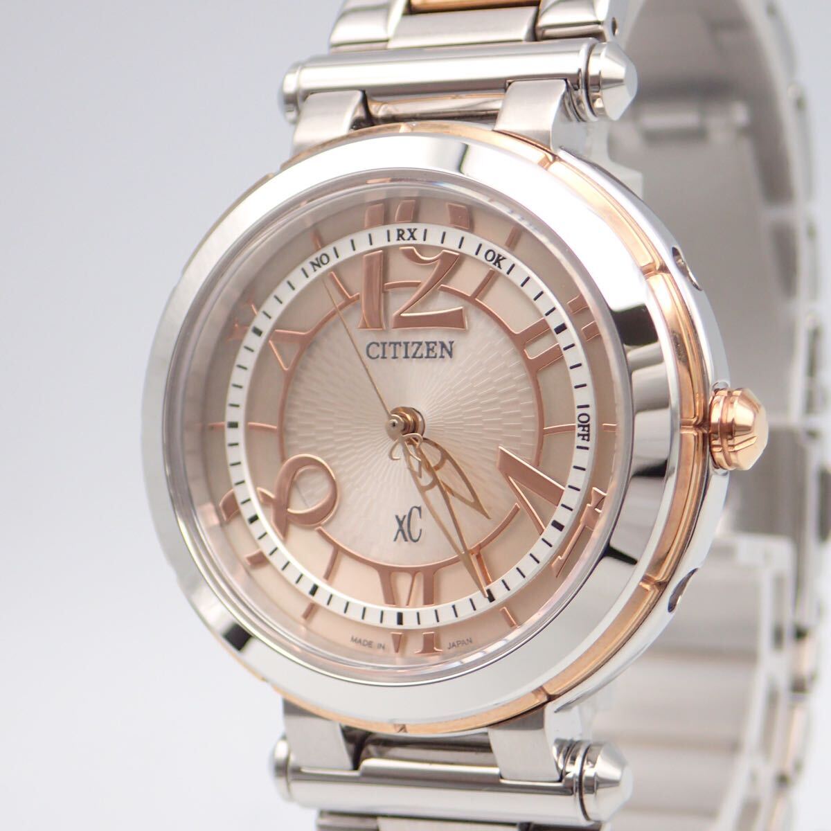 お05061【美品】CITIZEN シチズン/xC クロスシー/電波ソーラー/レディース腕時(shí)計(jì)/コンビ/H336-T013023/ジャンク