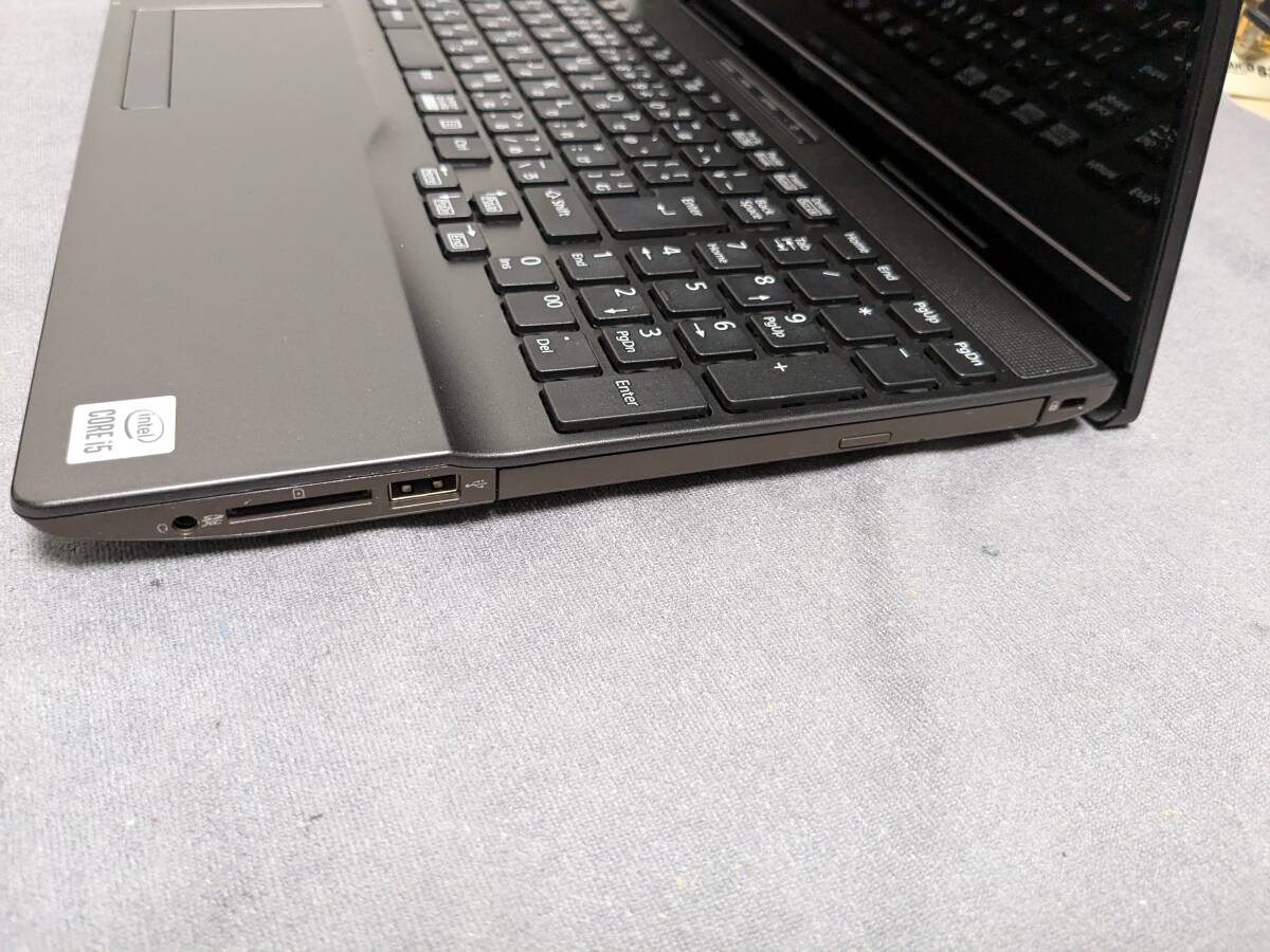 ジャンク 富士通 LIFEBOOK 10世代 Core i5 10210U SSDなし メモリ4GBx2 ACアダプタ付屬 WA1/F3 FMVWF3A155 15.6型液晶 AHシリーズ
