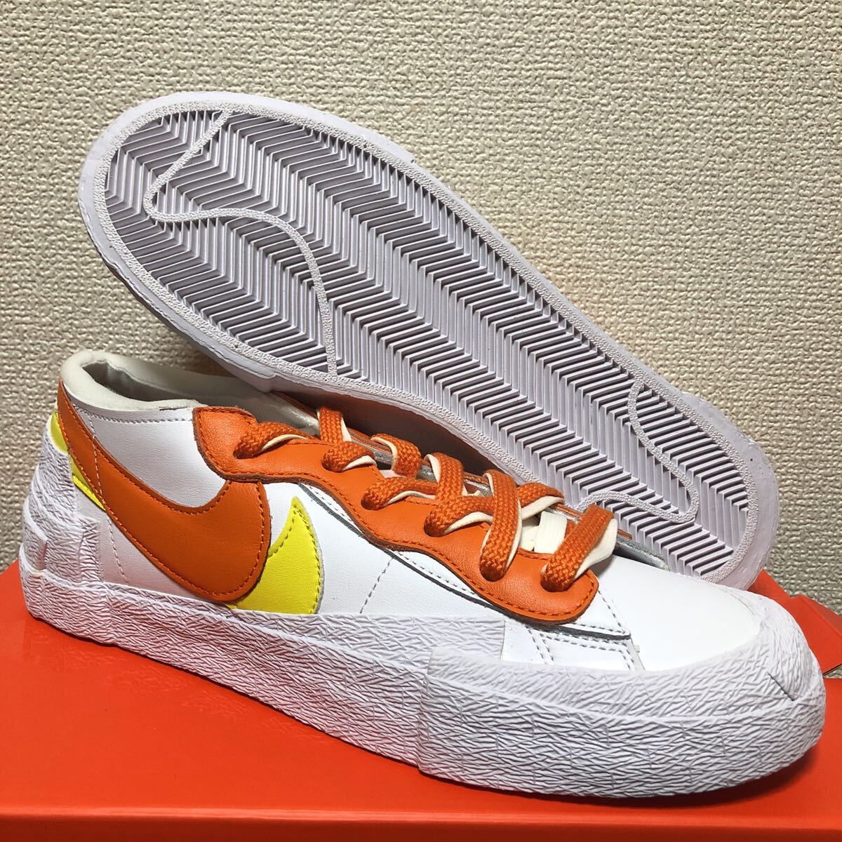 新品 未使用 黒タグ NIKE SACAI BLAZER LOW 26.5cm nike blazer low sacai ナイキ ブレーザー ロー サカイdd1877-100 マグマオレンジ