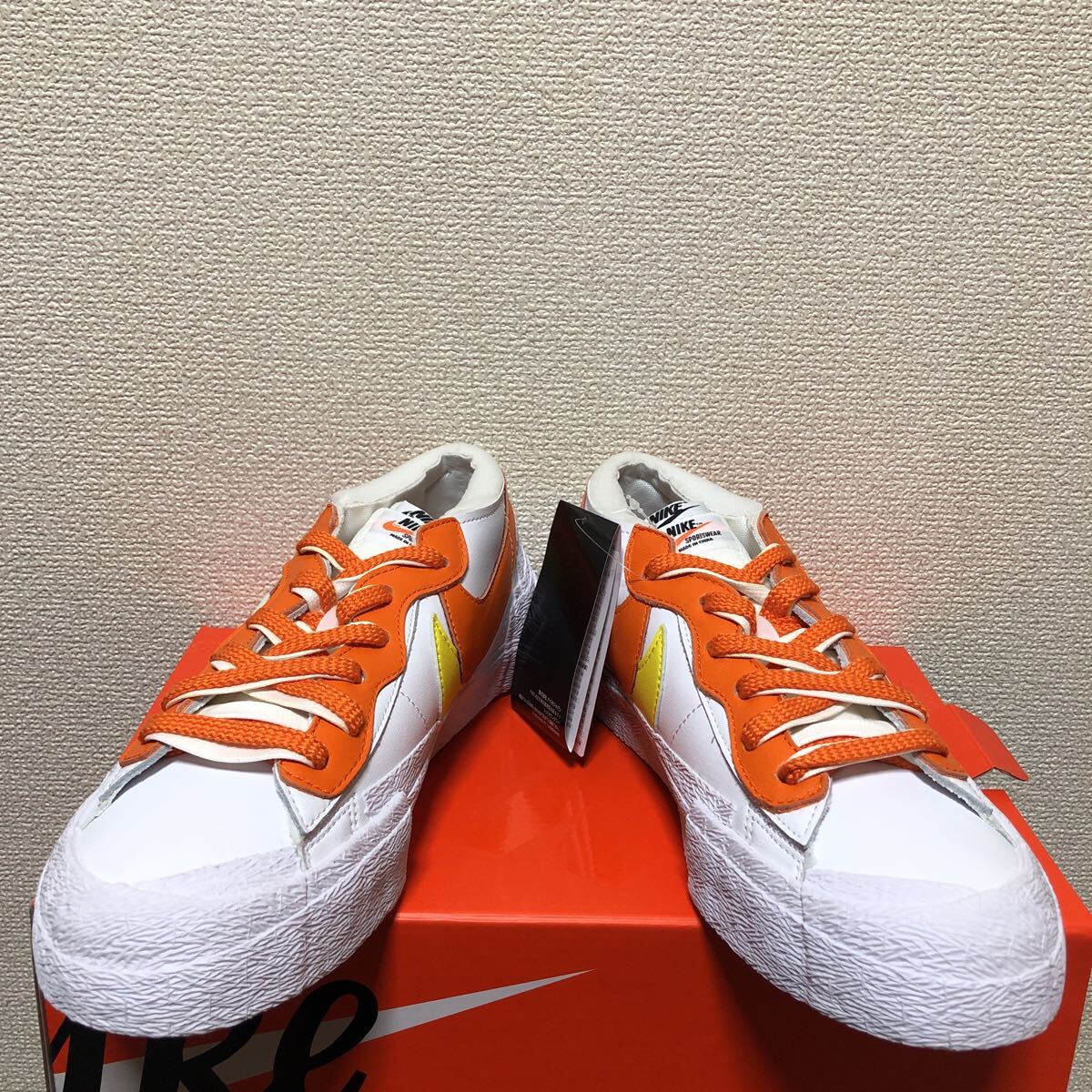 新品 未使用 黒タグ NIKE SACAI BLAZER LOW 26.5cm nike blazer low sacai ナイキ ブレーザー ロー サカイdd1877-100 マグマオレンジ