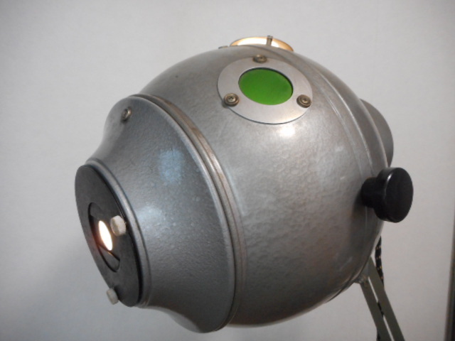 サン醫(yī)療 サン?カーボン　家庭用光線治療器　カーボン燈治療器　キャスター付き/検索　コウケントー サナモア