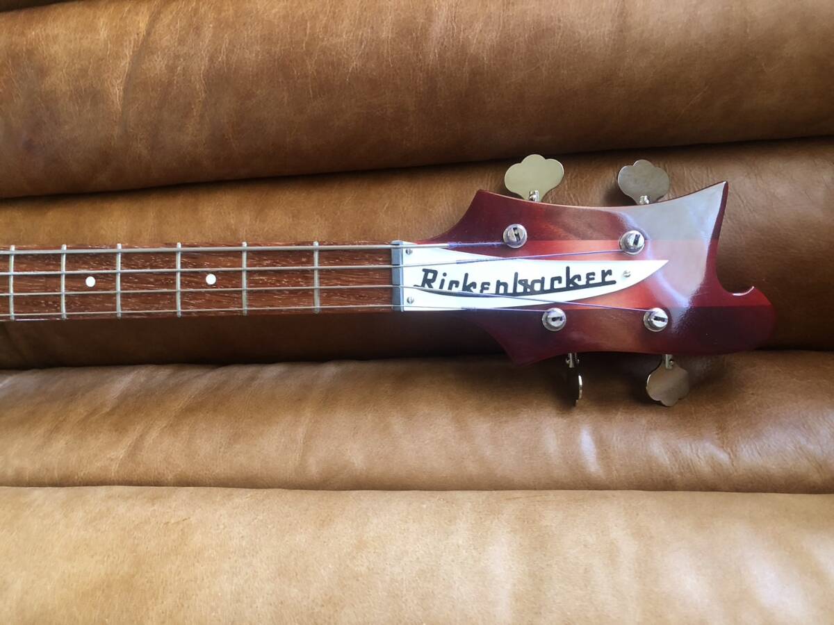 2002年制Rickenbacker 4001C64 ほぼ新品　初期ロット