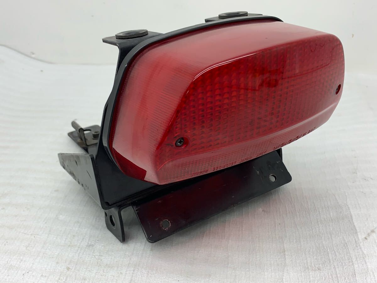 6U94 カワサキ ゼファー400χ (ZR400C) テールランプ フェンダーレス ストップランプ 実動(dòng)車から取り外し