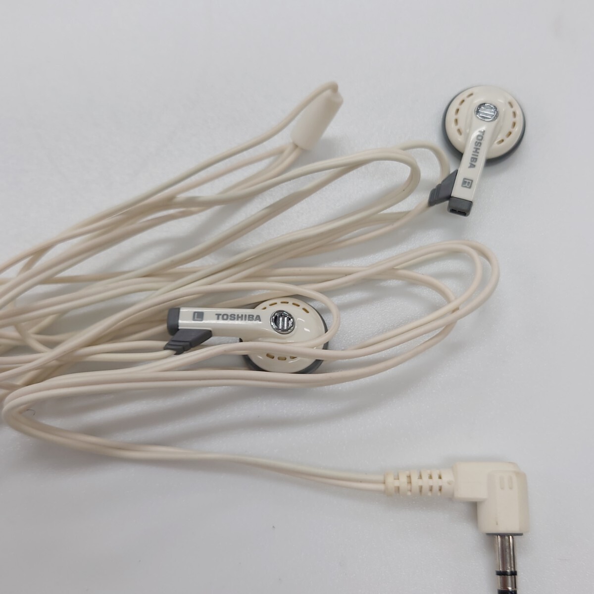 I3644 音楽機(jī)器 ステレオカセットプレイヤー TOSHIBA KT-GS20 東芝 中古 ジャンク品 訳あり 