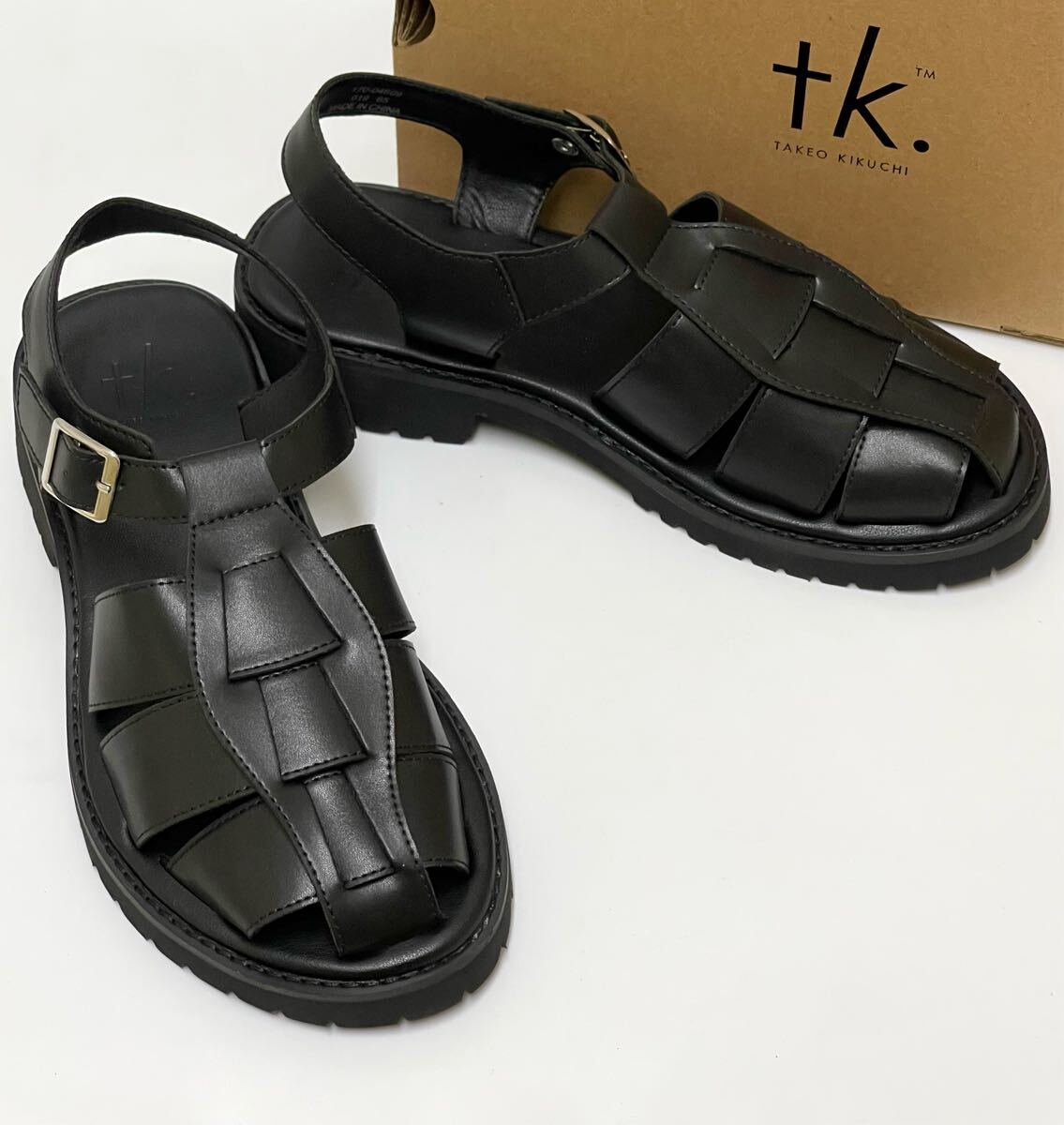 【未使用級】ティーケータケオキクチ グルカサンダル 26.5㌢ 厚底 ブラック 未使用】tk TAKEO KIKUCHI グルカサンダル ブラック 黒 26 5