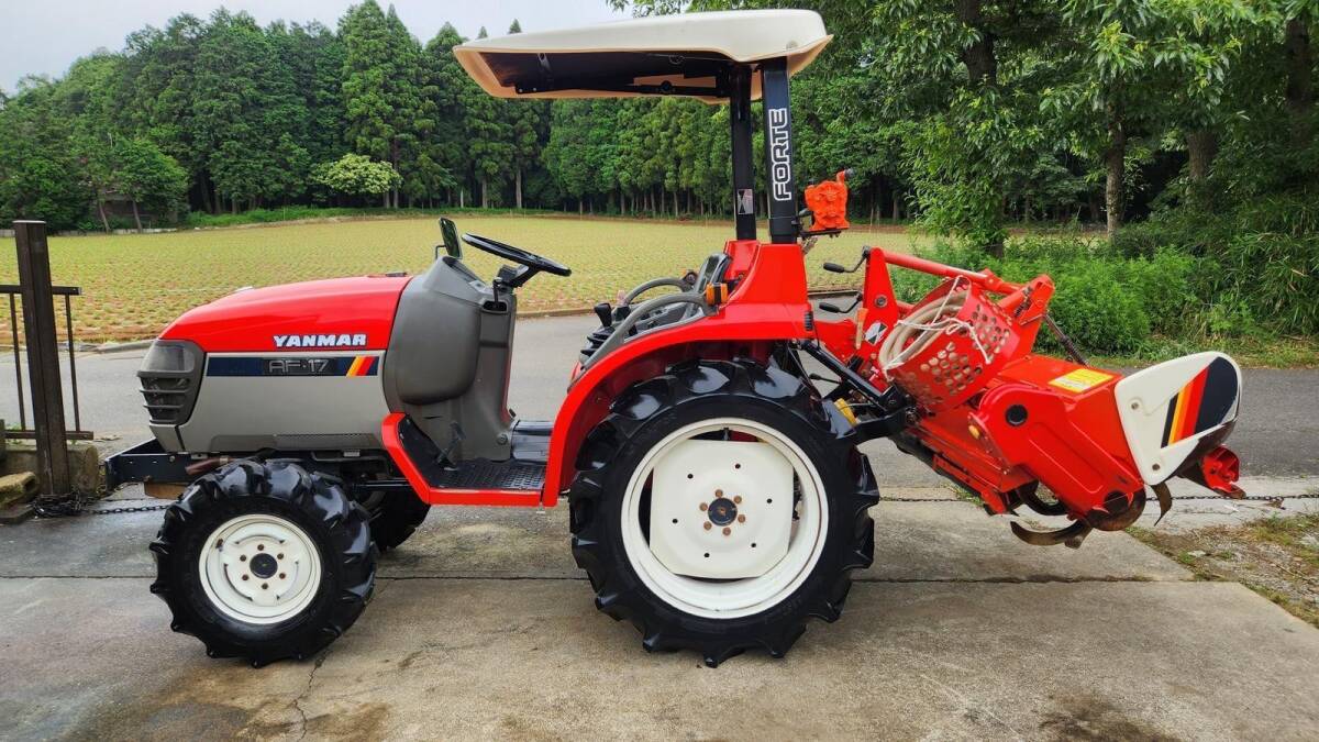  Yanmar трактор *AF17*17 лошадиные силы * Yanmar роторный RSA1604 есть *424 час * магазин netsuke * мойка машин насос есть * автоматика горизонтальный есть 