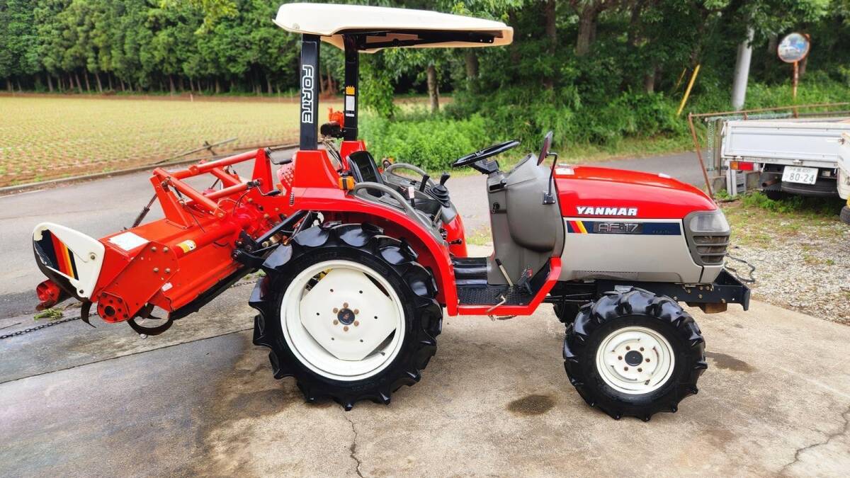  Yanmar трактор *AF17*17 лошадиные силы * Yanmar роторный RSA1604 есть *424 час * магазин netsuke * мойка машин насос есть * автоматика горизонтальный есть 