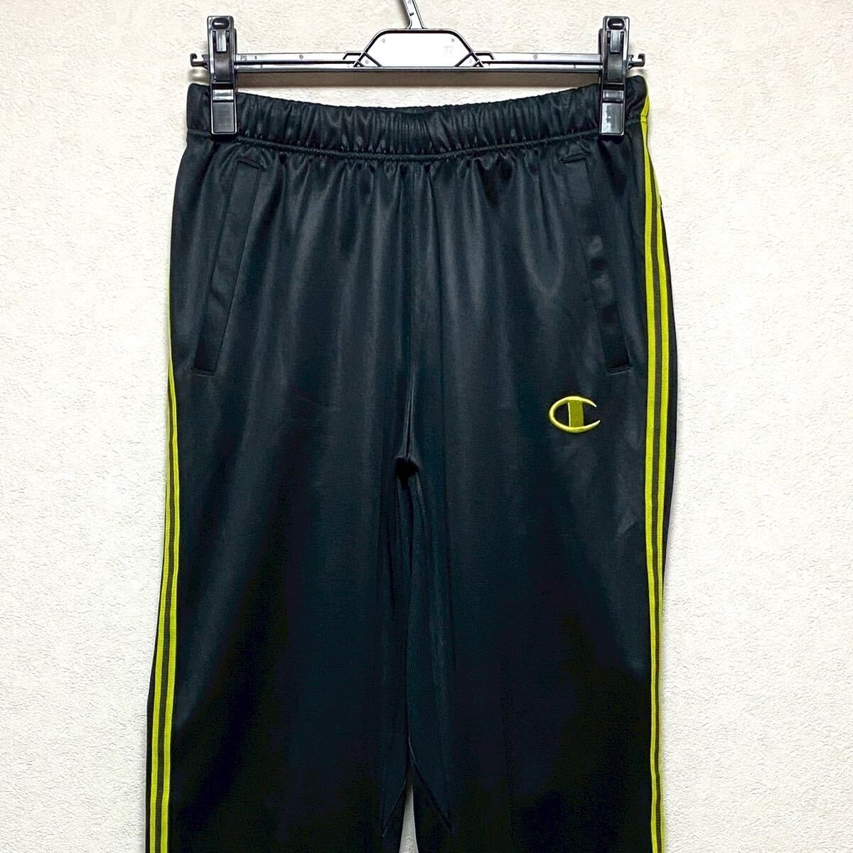 【美品】champion チャンピオン ジャージ 下 レディース M パンツ ボトムス ズボン 夏 ブラック 黒 スポーツ トレーニング 人気 定番 