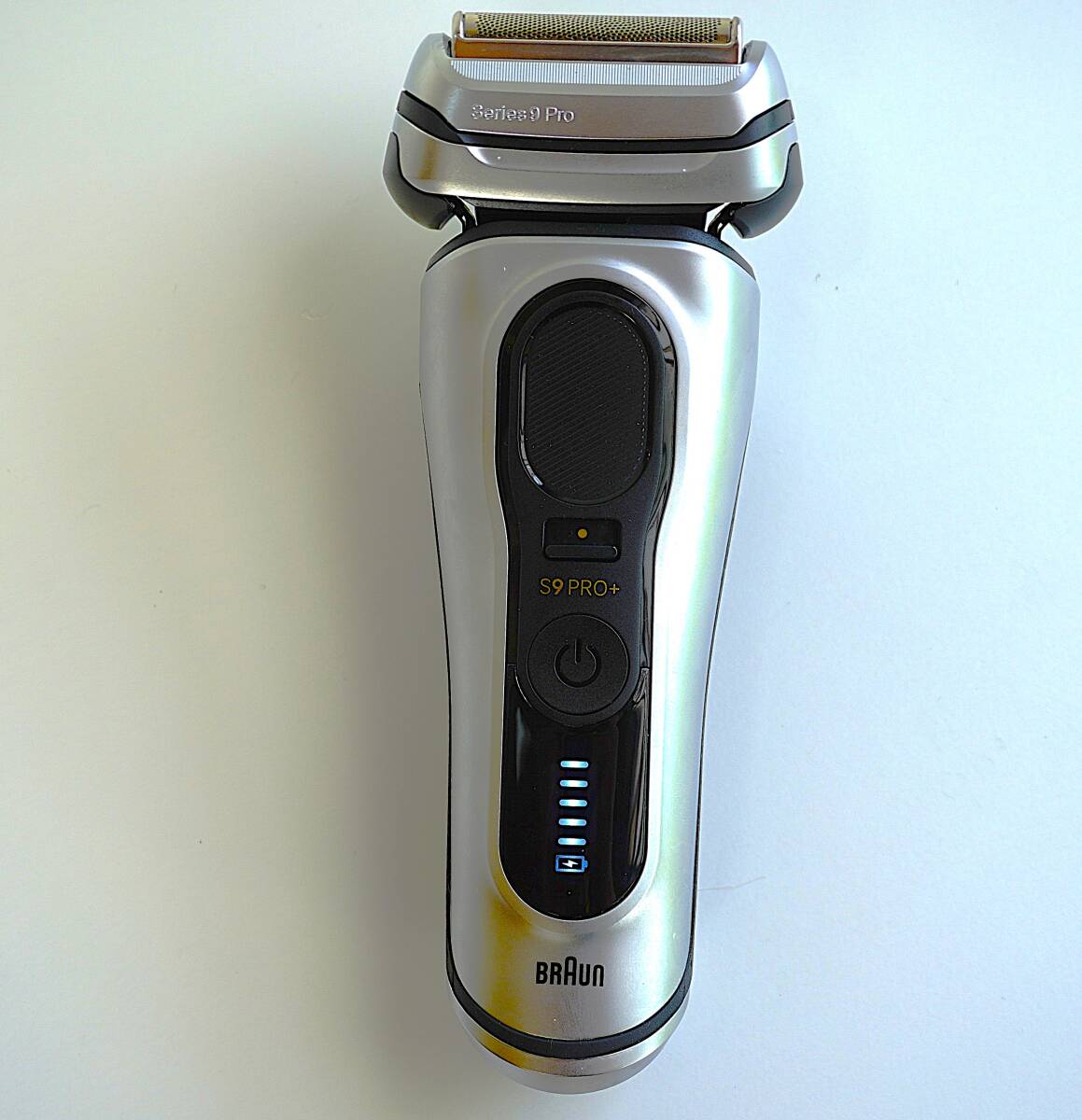 【未使用】 BRAUN ブラウン シェーバーシリーズ９Pro＋/2023年発売モデル/充電トラベルケース付き/ブラウン史上最上位モデル (G9)　