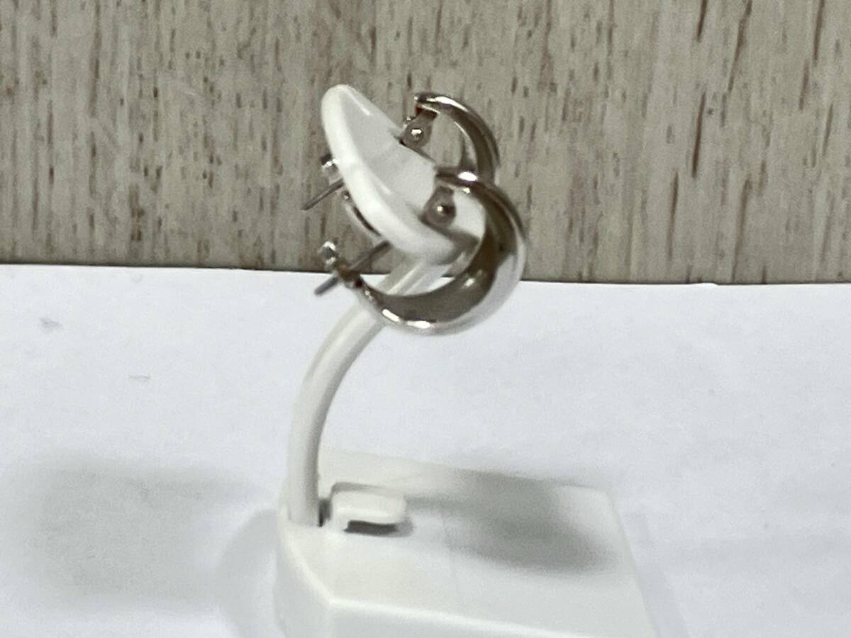 Pt900/1.6gピアス