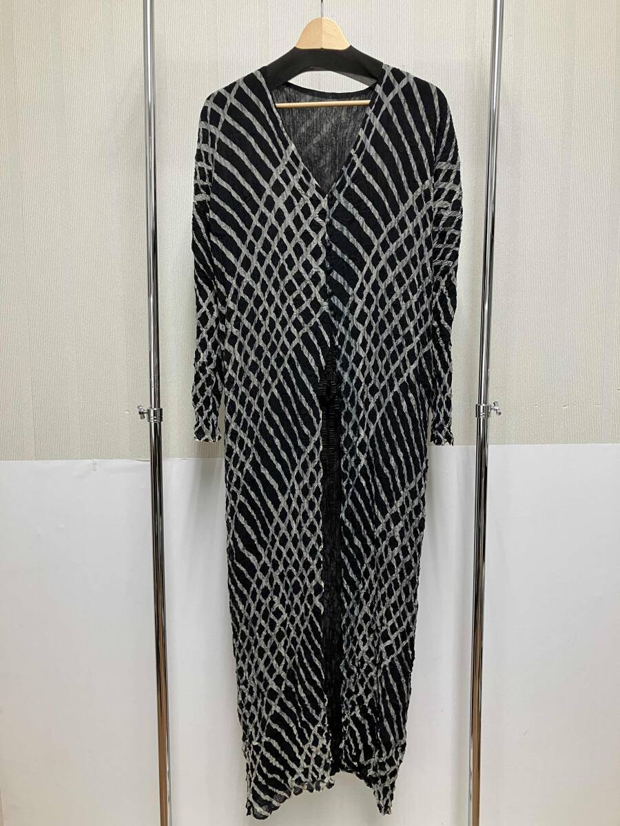 ANN DEMEULEMEESTER ニット ポンチョ アシンメトリー 38 黒 ANN DEMEULEMEESTER ニット ポンチョ アシンメトリー 38 黒