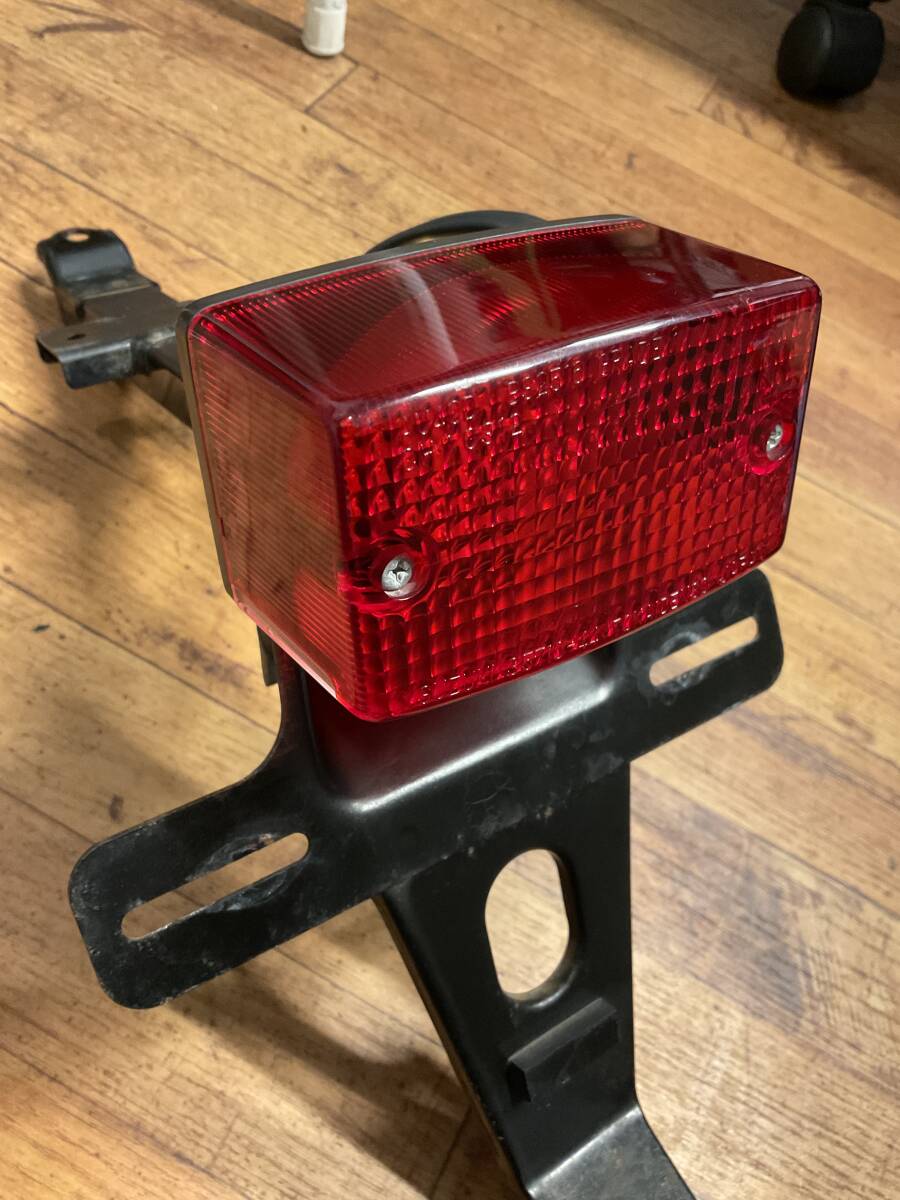 SUZUKI　グラストラッカー　テールランプ　中古　純正　　　　　　　　　　　　　　　　　　　　　　　　　　　　　S:F1　2506