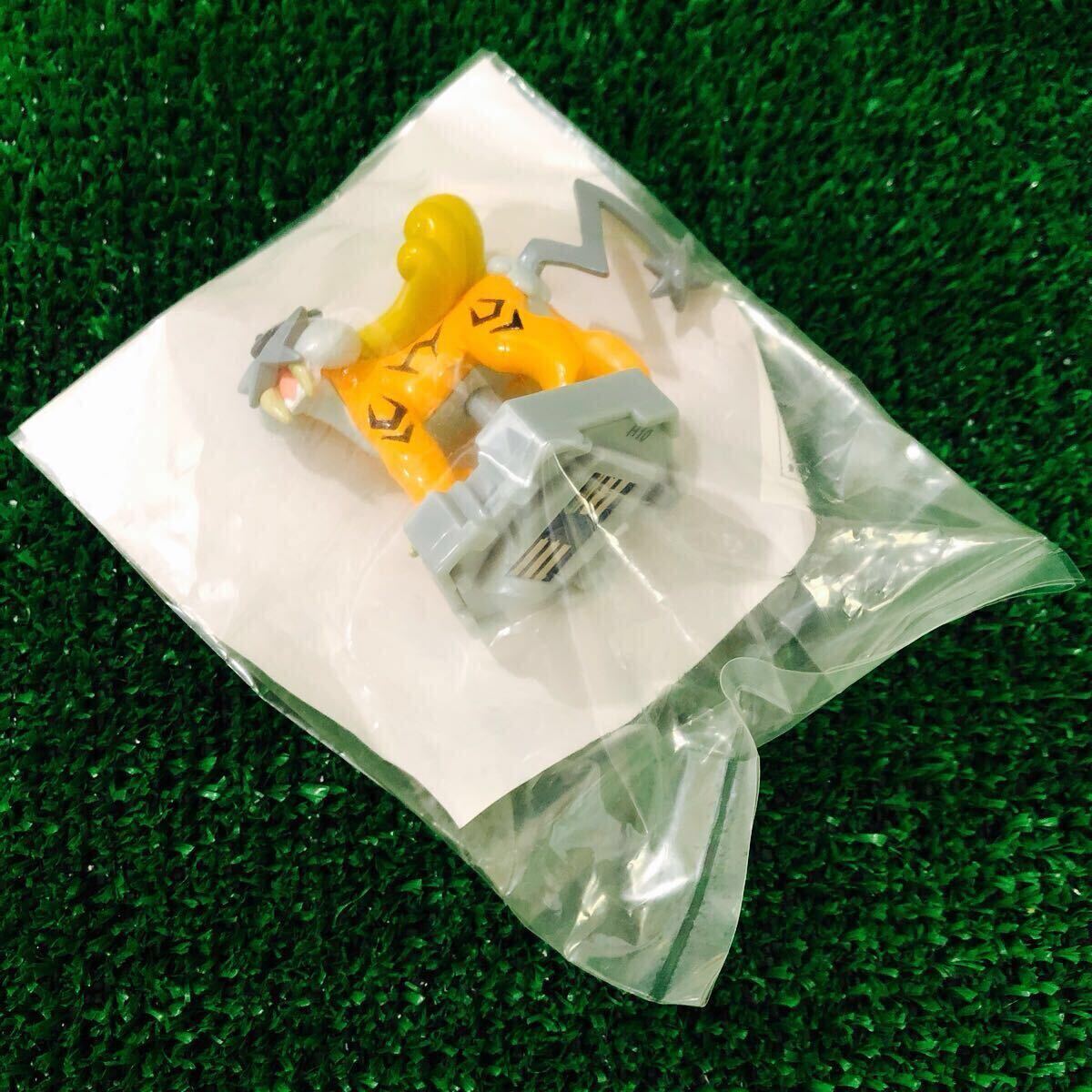ポケモン モンコレプラス 色違い ライコウ 当選品 ポケモン モンコレプラス 色違い ライコウ 色ちがいバージョン