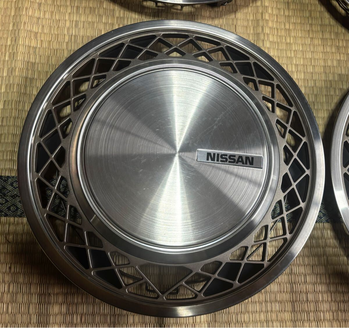 希少！FB12 ローレルスピリット ホイルキャップ　日産純正　旧車　当時物　コレクション　マニア_画像3