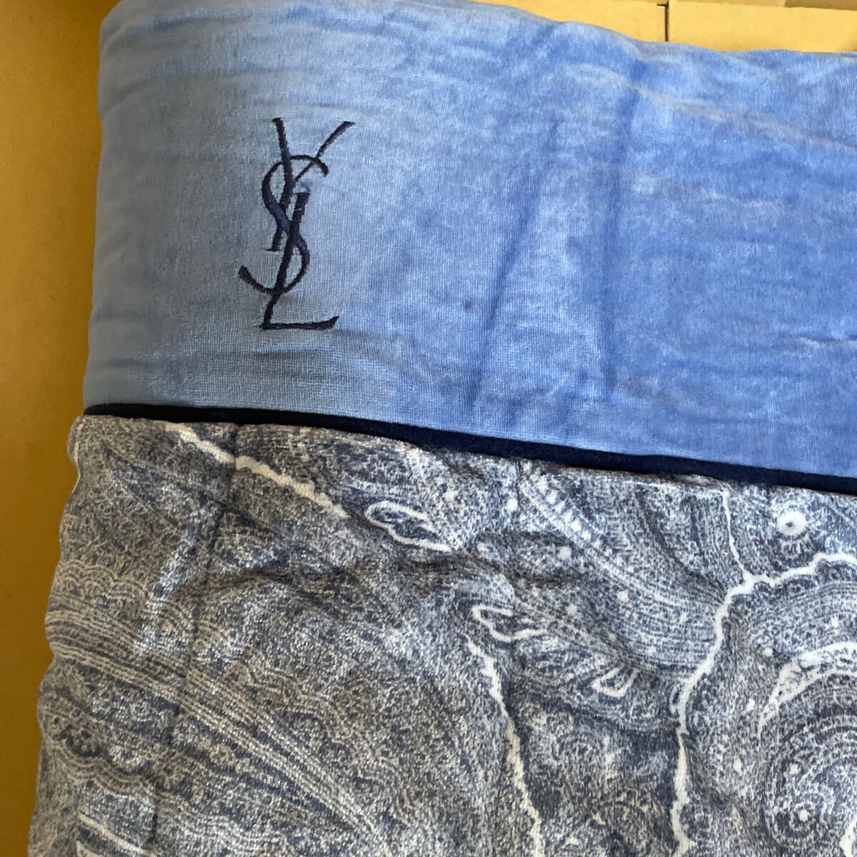 寢具 Aquascutum シングル。布團(tuán) YSL Yves Saint-Laurent 2個 未使用保管品。箱なし　　122 
