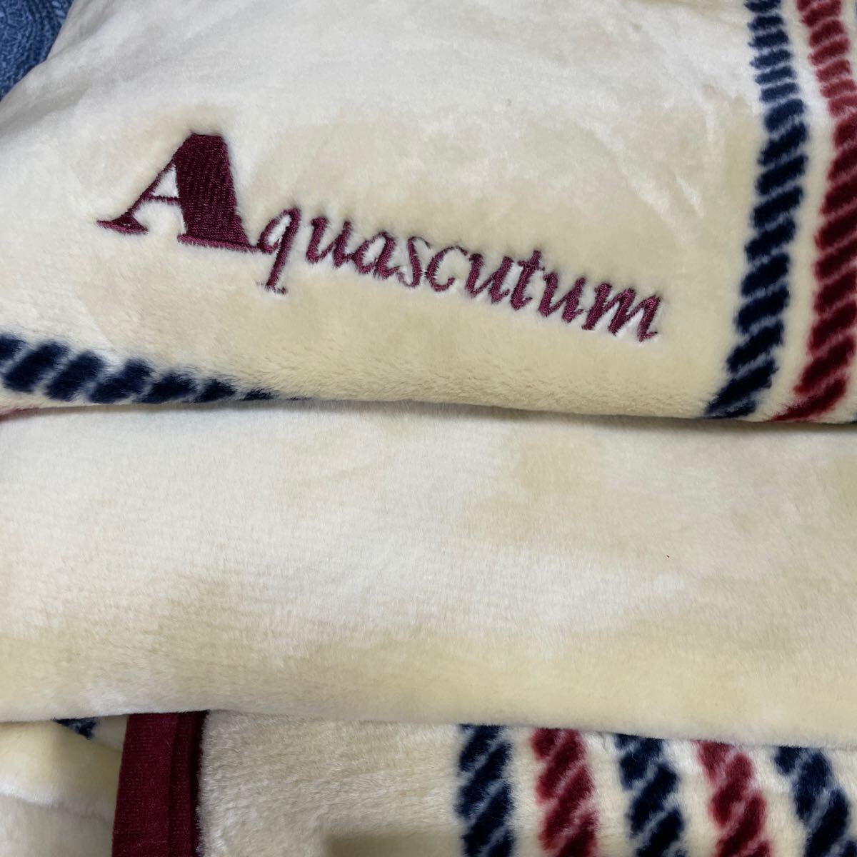 寢具 Aquascutum シングル。布團(tuán) YSL Yves Saint-Laurent 2個 未使用保管品。箱なし　　122 