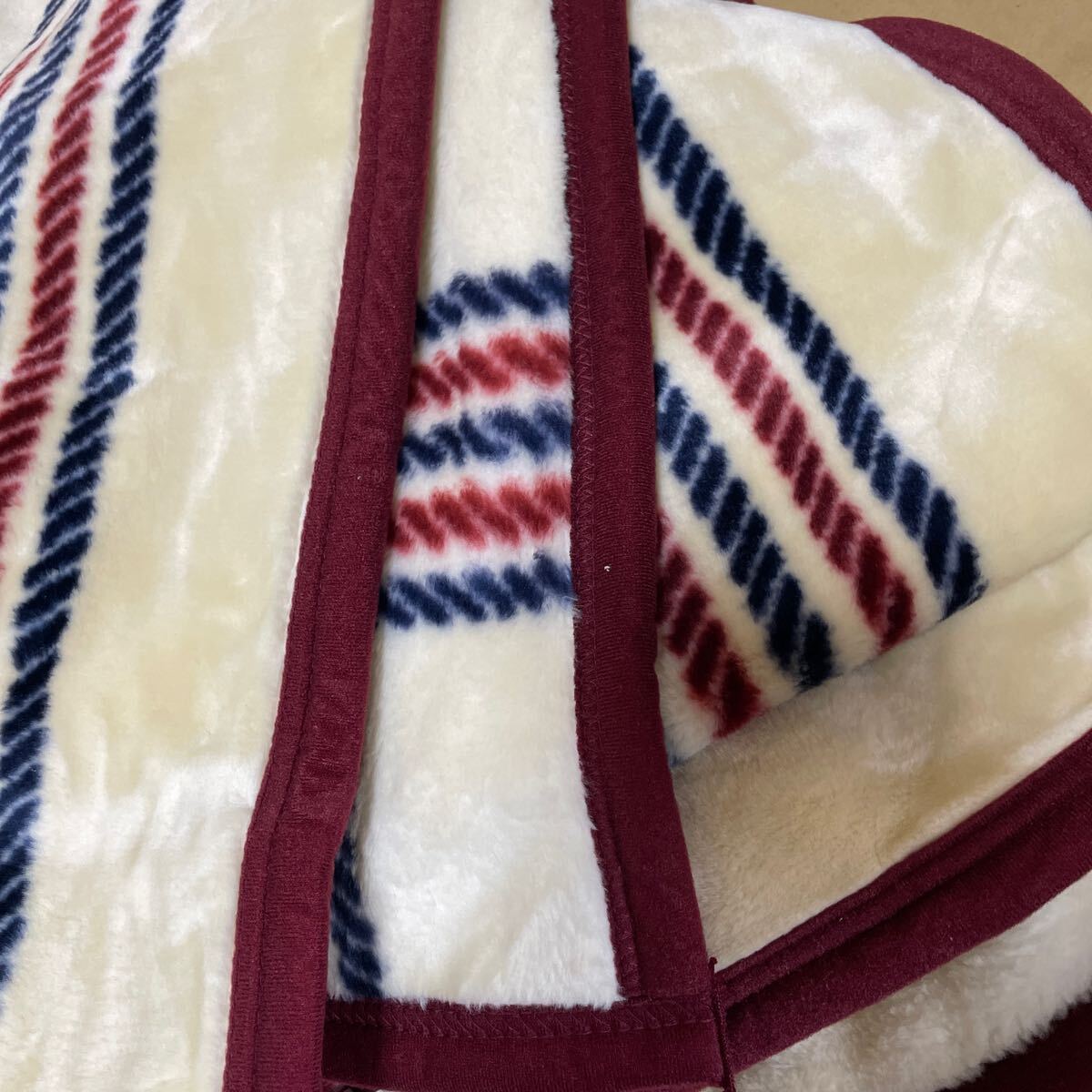 寢具 Aquascutum シングル。布團(tuán) YSL Yves Saint-Laurent 2個 未使用保管品。箱なし　　122 