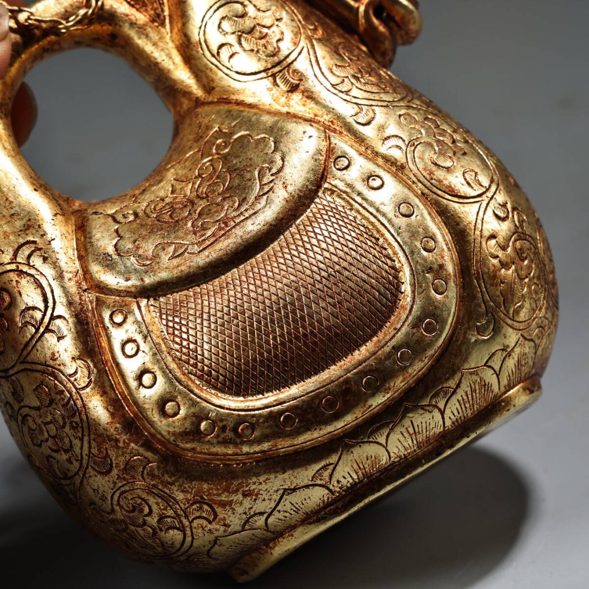 中国古美術・古水晶彫・描金舍利寶塔・金剛舍利子附・骨董品・古賞物 中国古美術・古水晶彫・描金舍利寶塔・金剛舍利子附・骨董品・古