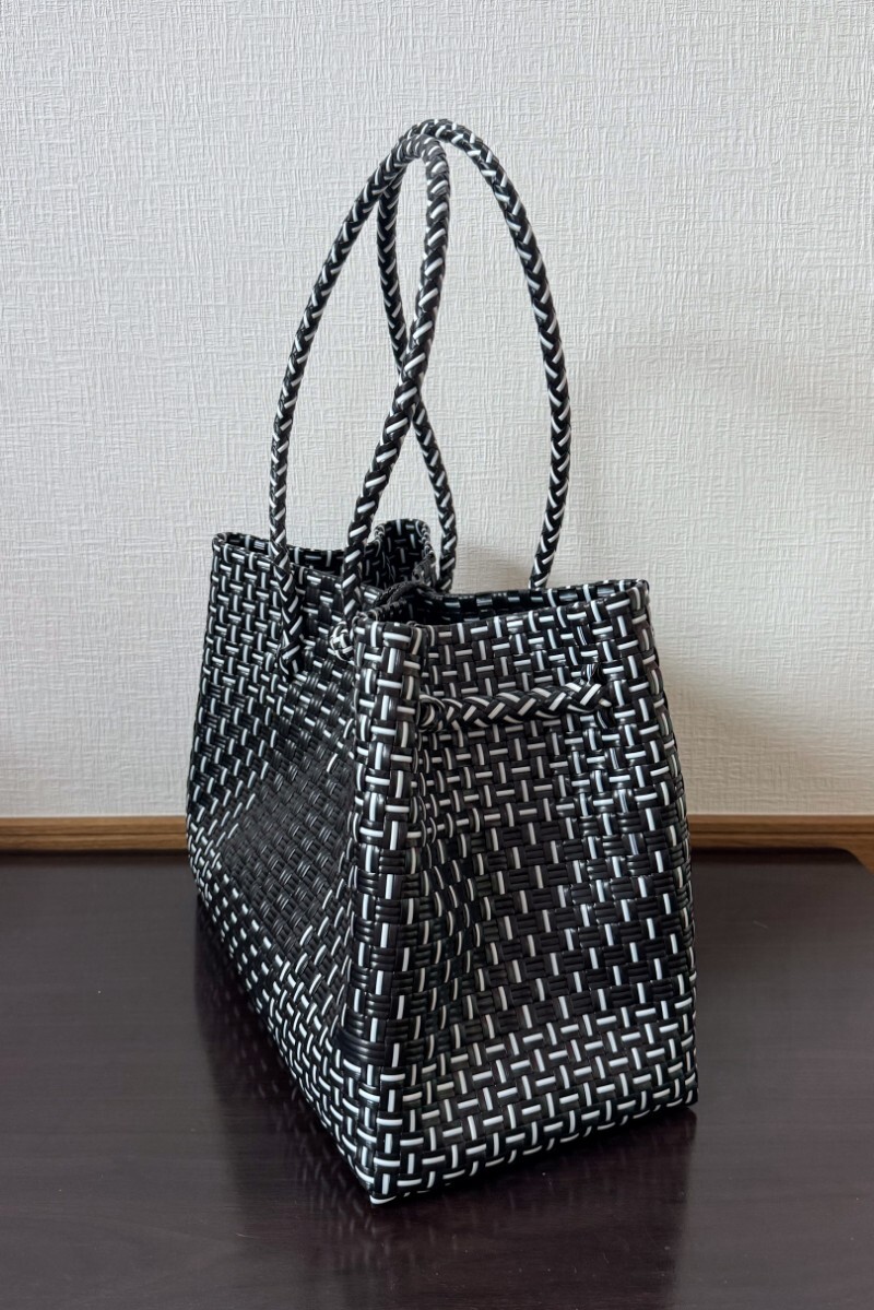 プラカゴ メルカド トートバッグ かごバッグ ハンドメイド 軽量 Lサイズ パサールバッグ ブラック×ホワイト