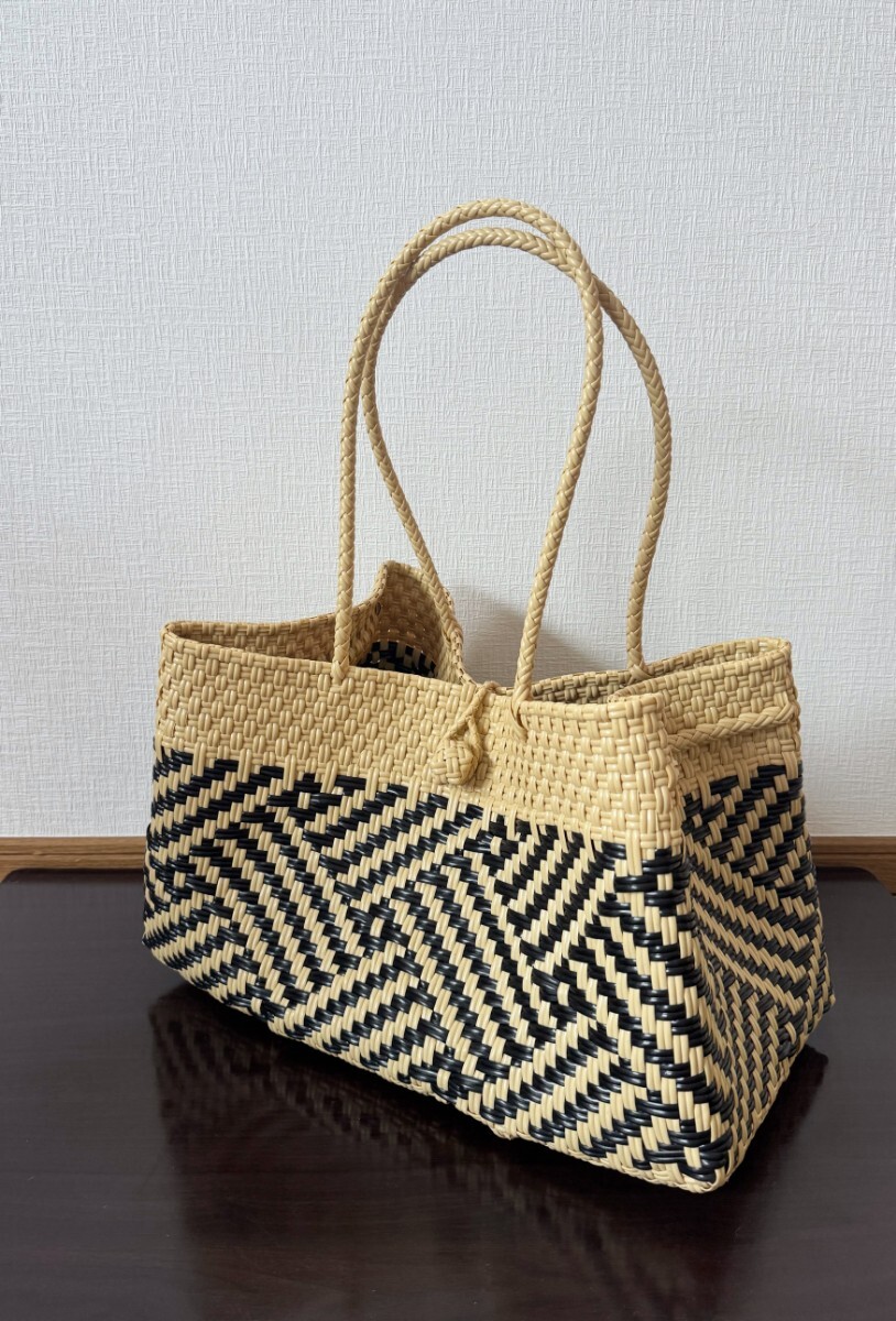 プラカゴ　メルカド　大容量　トートバッグ　ハンドメイド　パサール かごバッグ　XLサイズ　模様編み　細(xì)あみ　ブラック×クリーム
