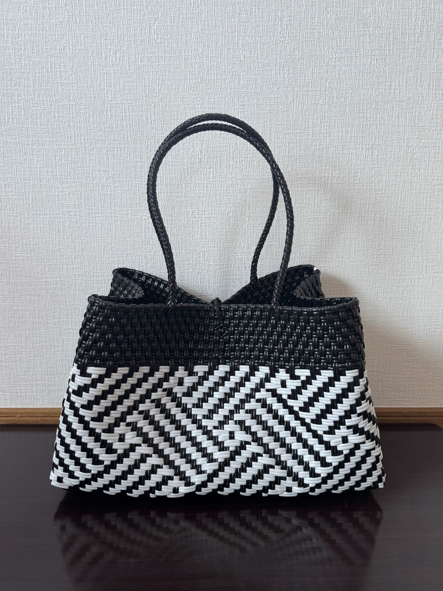 プラカゴ　メルカド　大容量　トートバッグ　ハンドメイド　パサールバッグ かごバッグ　XLサイズ　模様編み　細(xì)あみ　ブラック×ホワイト