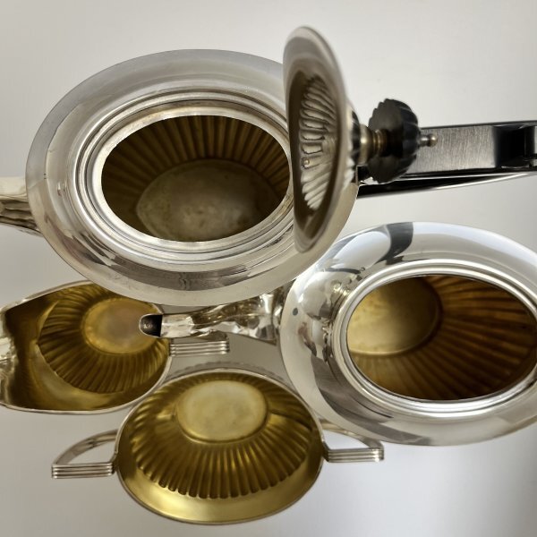 英国】 クイーンアンスタイルのティーセット 4点 【シルバー