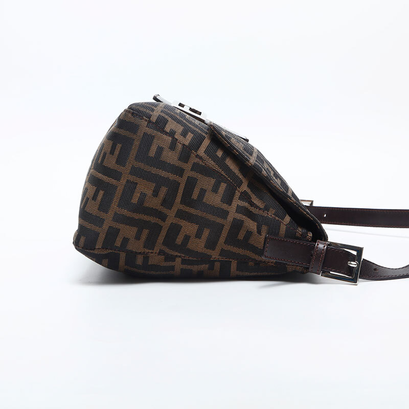 フェンディ FENDI ショルダーバッグ ズッカ マンマバケット ブラウン