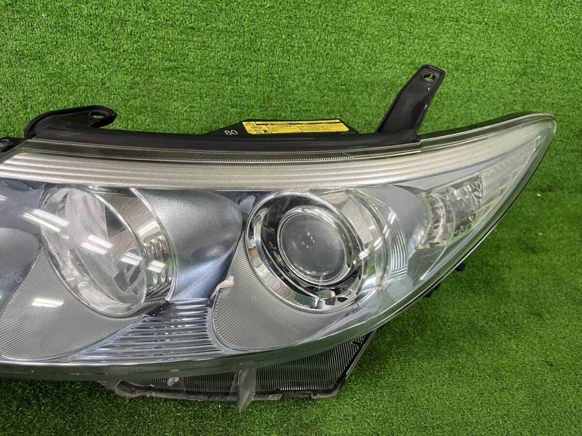 エスティマ　ヘッドライト 右　ジャンク エスティマ ヘッドライト 右 ジャンク