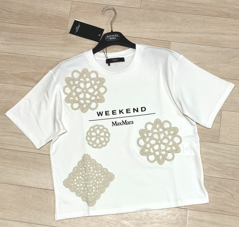 春夏新作45%OFF　マックスマーラ　Max Mara　刺繍デザイン ロゴTシャツ　ホワイト　Sサイズ　【送料無料】
