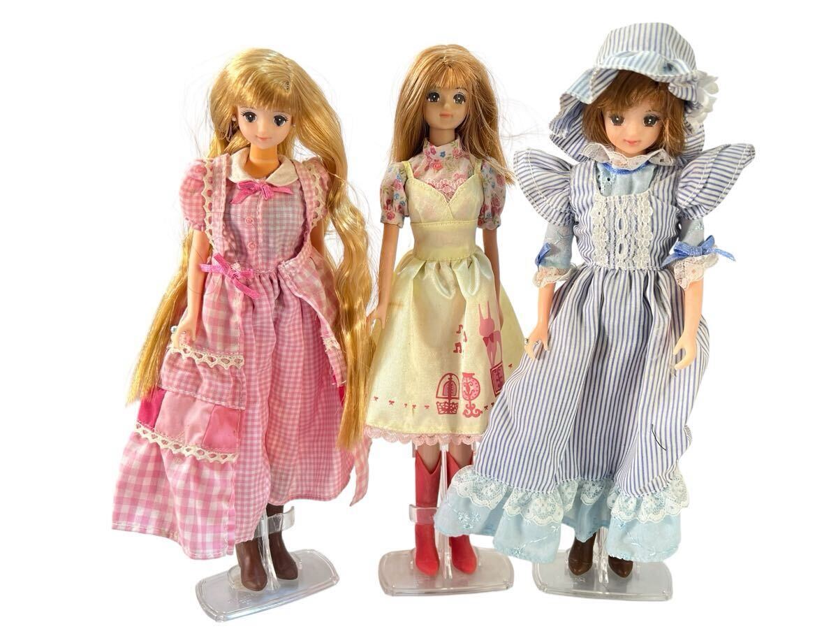 ◆大量まとめ売り ジェニー ドール 人形 著せ替え人形 ジェニーフレンド タカラ 制服 ワンピース 浴衣 著物 カジュアル 現(xiàn)狀品 ●管理YO770