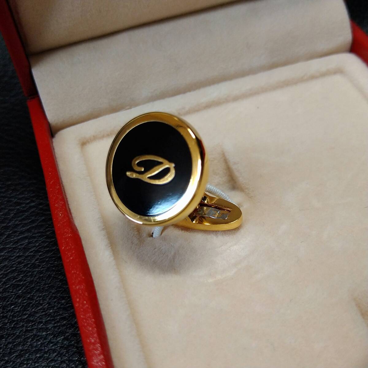 【美品】S.T.Dupont デュポン カフスボタン ロゴ【ブランド アクセサリー 金 ゴールド 寶飾品 メンズ ジュエリー お灑落 希少 レア】24