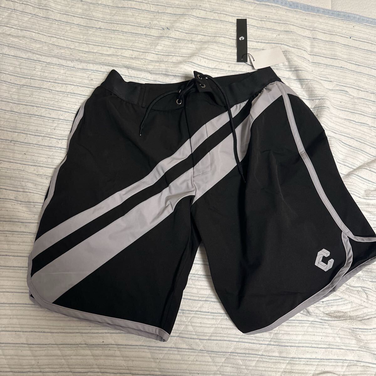クロノス ショートパンツ