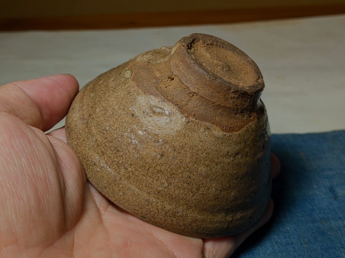 【哲】【特別出品】井戸形の古唐津盃（伝世?桃山時代）