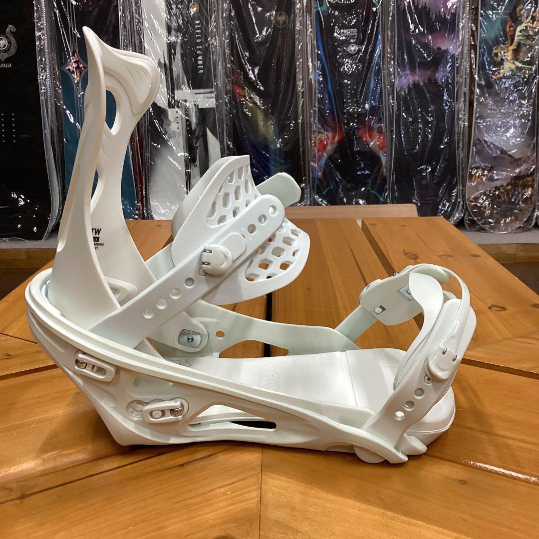 新品　23-24　FLUX　フラックス　バインディング　ビンディング　TW　Sサイズ　スノーボード　バイン